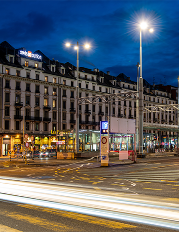 Enseigne lumineuse à Genève – RUE DU RHÔNE