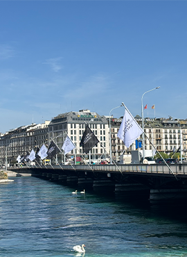 Illuminated roof sign in Geneva – RUE DU MONT-BLANC