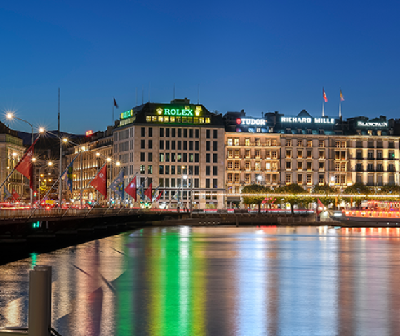 Enseigne lumineuse à Genève – PLACE DE LA FUSTERIE