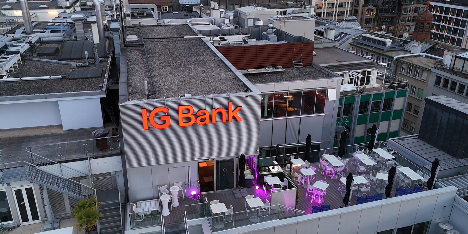 The IG BANK sign Rue du Rhône 42