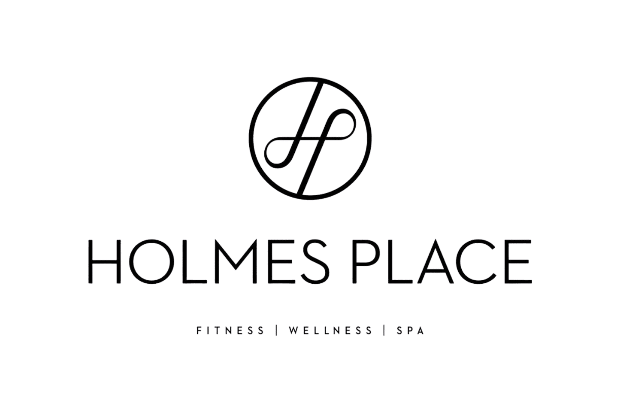 Logo de Holmes Place, centre de fitness et bien-être premium, entretenant une relation de confiance établie avec Force Promotion pour des campagnes d’affichage haut de gamme au Parking du Mont‑Blanc et au parking de Villereuse à Genève.
