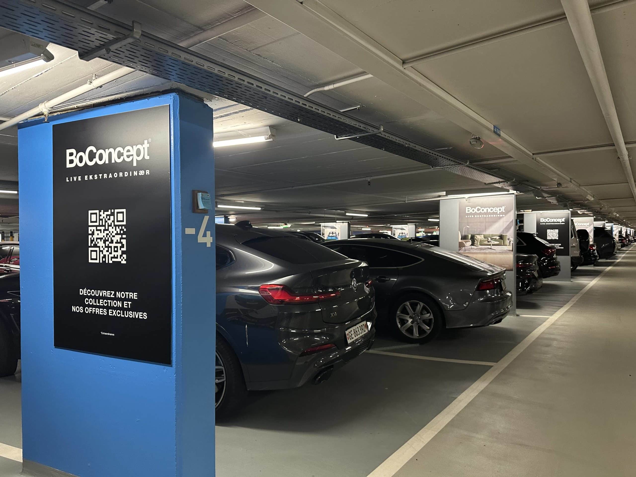 Affiche au format F4 installée dans le parking du Mont-Blanc à Genève, un emplacement premium à fort trafic piéton et automobile, idéal pour une visibilité maximale en centre-ville.