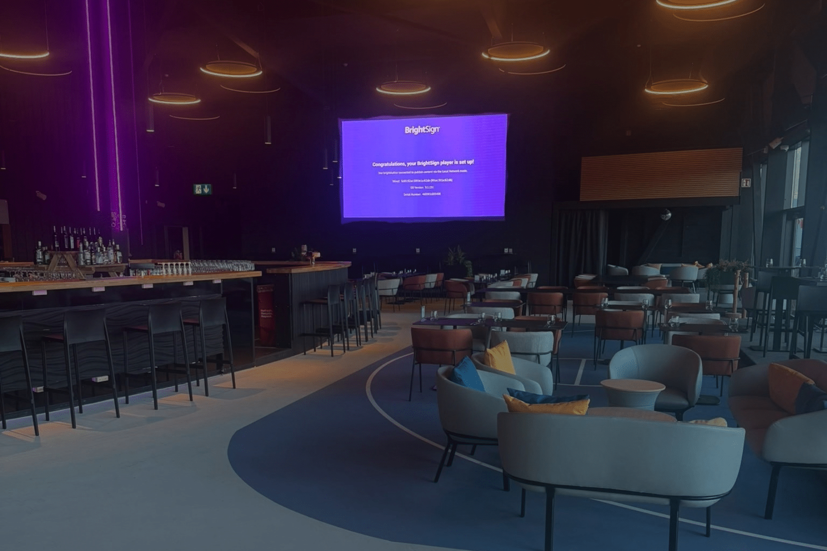 Grand ecran 16/9 - zone centrale - Magic Par Rennaz