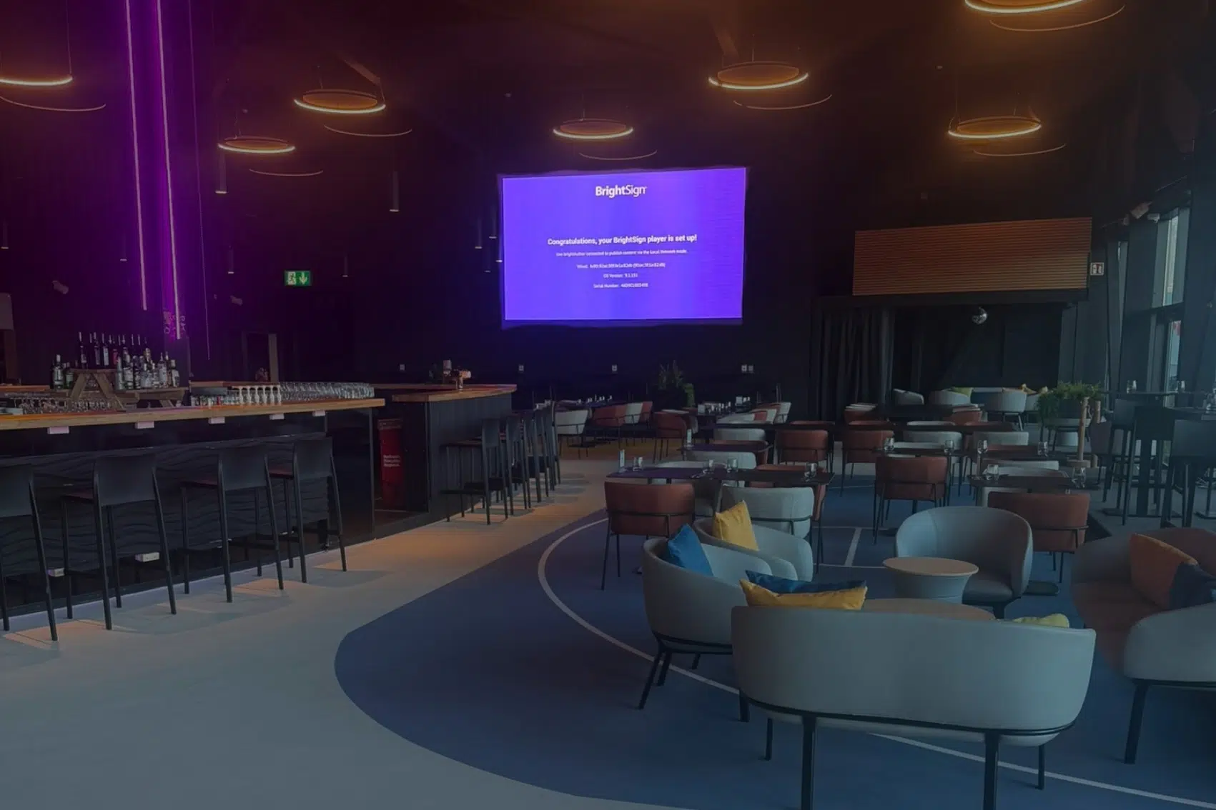 Grand ecran 16/9 - zone centrale - Magic Par Rennaz